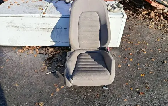 Volkswagen PASSAT B6 Front passenger seat 