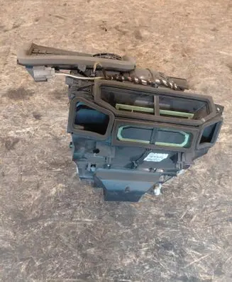 Renault Megane IV Interior heater climate box assembly 272702607R T69963A 1ZB1830202214