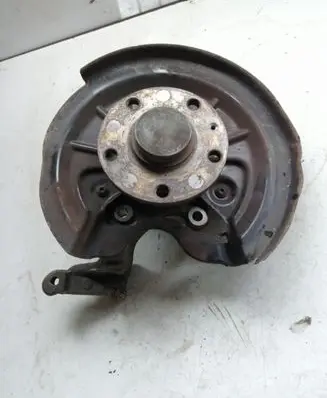 Volkswagen Golf VI Rear wheel hub spindle/knuckle 