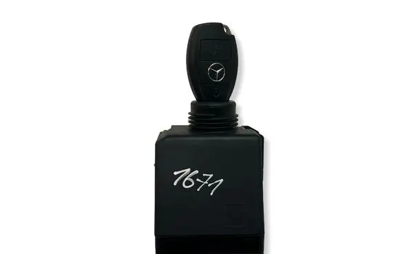 Mercedes-Benz Sprinter W906 Ignition lock A9069003303