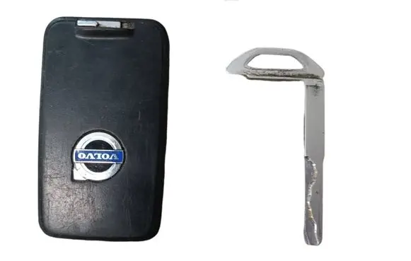 Volvo V40 Ignition key/card 30659607