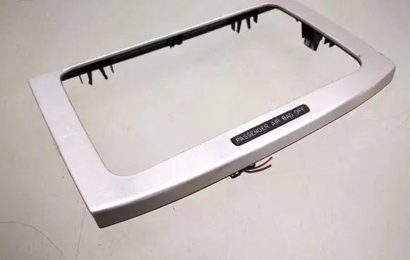 Volkswagen PASSAT B6 Radio/GPS head unit trim 3C0858069P