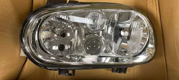 Volkswagen Golf IV Headlight/headlamp 1J1941017K