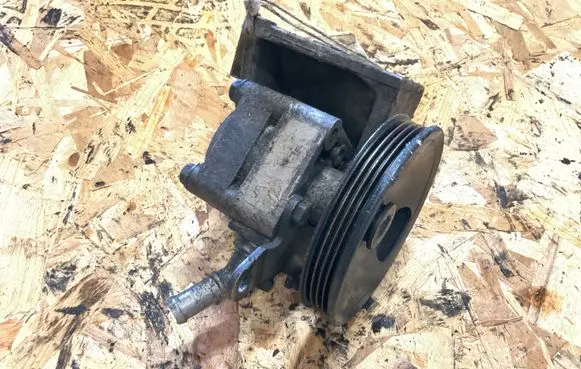 Opel Agila B Power steering pump