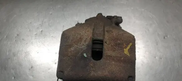 Volkswagen PASSAT B7 Front brake caliper VL581