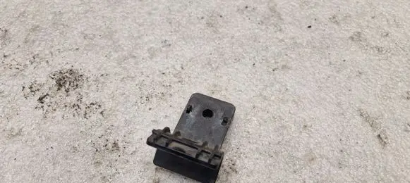 Chevrolet Aveo Radiator mount bracket 95016649 PA66GF30