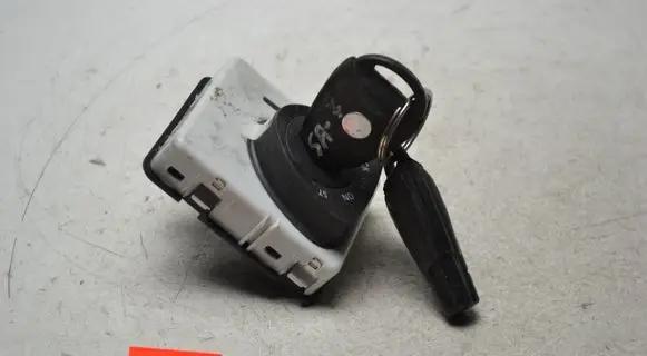 Saab 9-3 Ver2 Ignition lock 8131000615 12801010