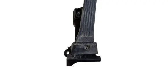 Hyundai Tucson TL Accelerator throttle pedal AACN02