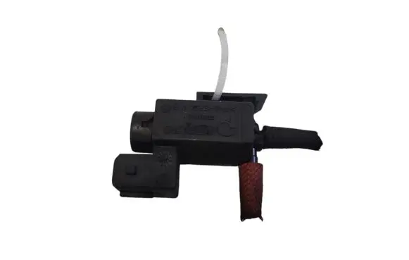 BMW 5 F10 F11 Turbo solenoid valve 70231800 11T273 7810831