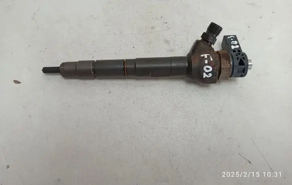 Audi Q3 8U Fuel injector 03L130277J
