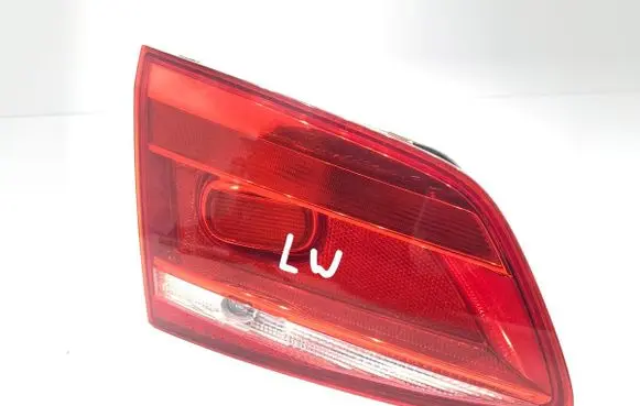 Volkswagen PASSAT B7 Rear/tail lights 3AF945093J