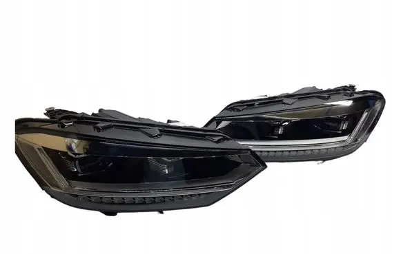 Volkswagen Touran III Headlights/headlamps set 5TB941081A