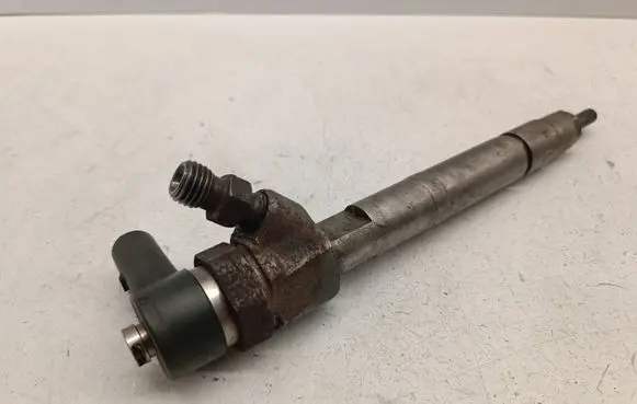 Mercedes-Benz C W203 Fuel injector A6480700287 0445110177 6480700287
