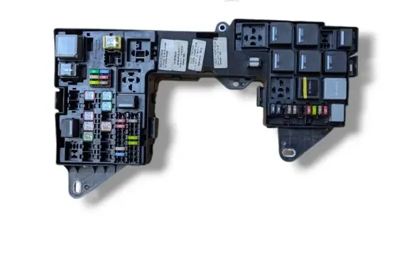 Jaguar XF X250 Fuse module 5605002800 CX23-14290-AGB