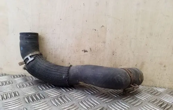 Toyota RAV 4 (XA30) Engine coolant pipe/hose