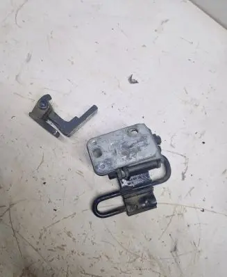 Audi A3 S3 8L Rear door hinge set 8D0839015A