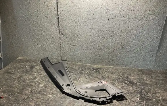 BMW 5 GT F07 Radiator trim 51767042984 7042984