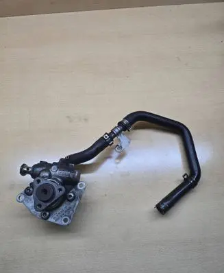 BMW M5 Power steering pump 7835670