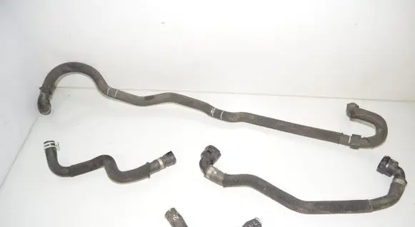 BMW 5 G30 G31 Engine coolant pipe/hose 9299627 8602652 9299629