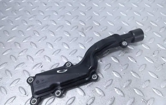 Mercedes-Benz C AMG W205 Breather/breather pipe/hose A1770100604 1770100604