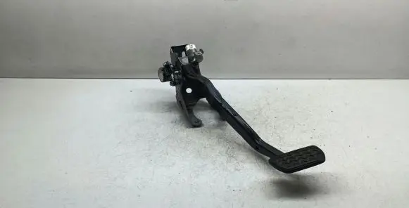 Toyota Prius (XW20) Brake pedal 8951047010