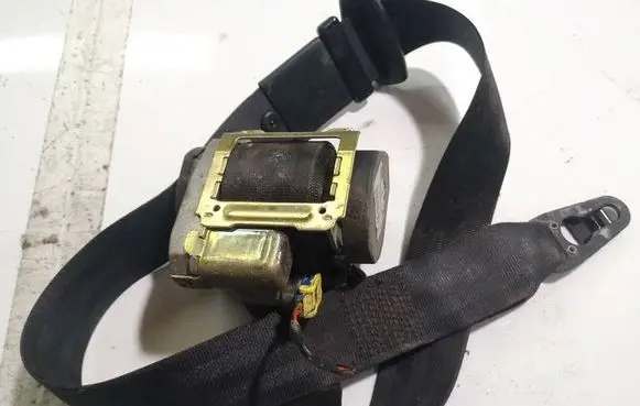 Audi A8 S8 D3 4E Front seatbelt 