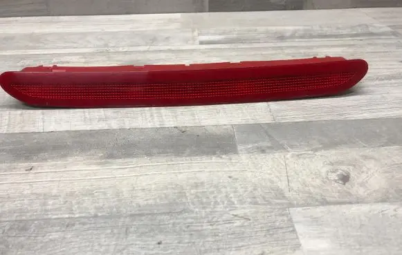 Volkswagen PASSAT B7 Third/center stoplight 1K6945097A 5302E11744 630251171