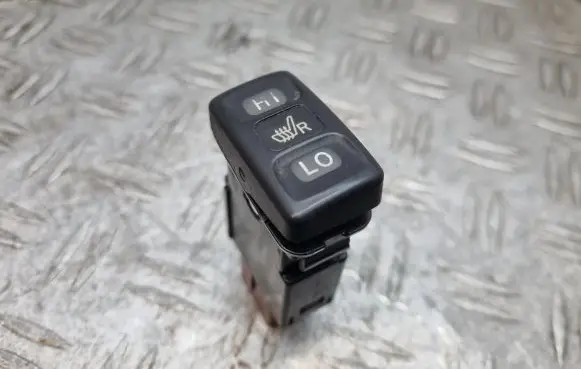 Toyota Land Cruiser (J100) Seat heating switch 191330