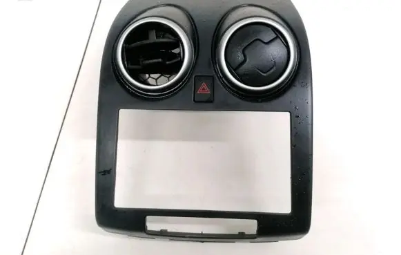 Nissan Qashqai Dash center air vent grill 68760jd10a P10670 68760jd10aP10670