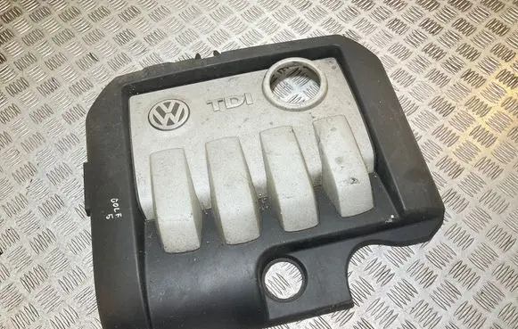 Volkswagen Golf V Engine cover (trim) 03G103925