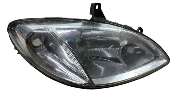 Mercedes-Benz Vito Viano W638 Headlight/headlamp 20A463B 24670100