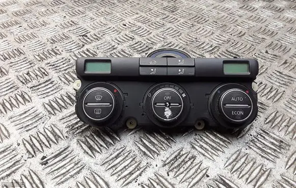 Volkswagen Golf V Climate control unit 