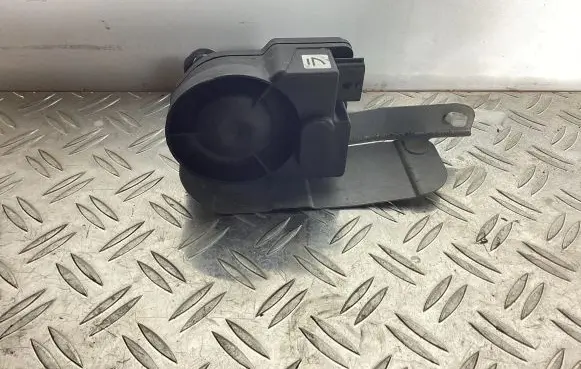 Lexus LS 460 - 600H Alarm system siren 8904050050 2370005860