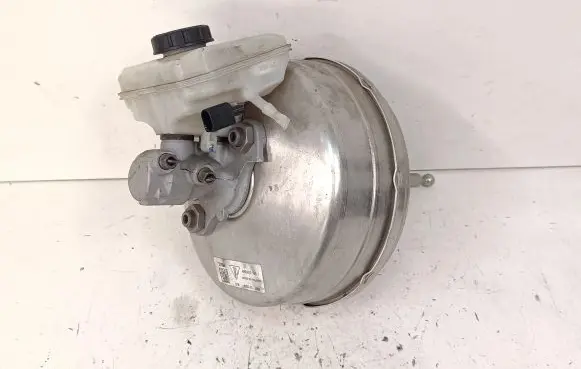 Porsche Macan (95B) Brake booster 4M0612103J 8W0611301