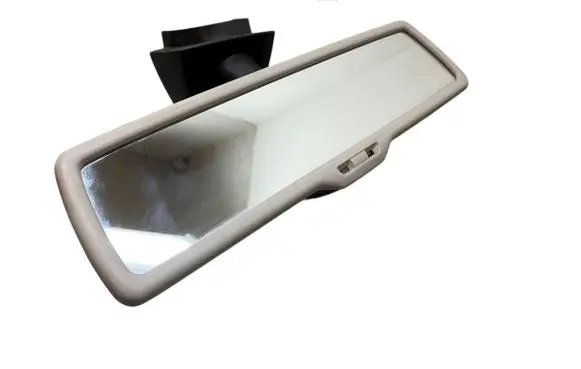 Volkswagen Golf Plus Rear view mirror (interior) E11015619