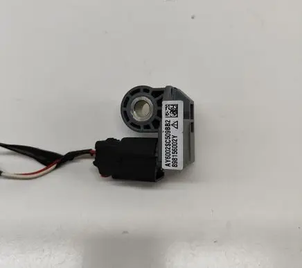 Isuzu D-Max Airbag deployment crash/impact sensor 898156002Y