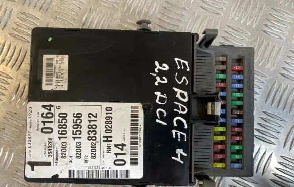 Renault Espace - Grand espace IV Fuse module 8200004201E 518832019 8200316850