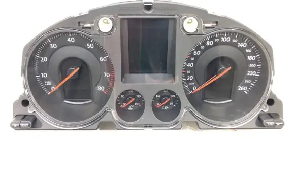 Volkswagen PASSAT B6 Speedometer (instrument cluster) 3C0920870P