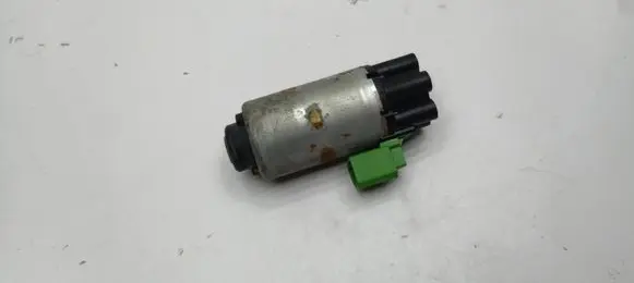 BMW 7 F01 F02 F03 F04 Seat adjustment motor RZ55AWA