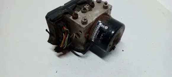 Volkswagen Golf IV ABS Pump 1J0907379G 1J0614117C
