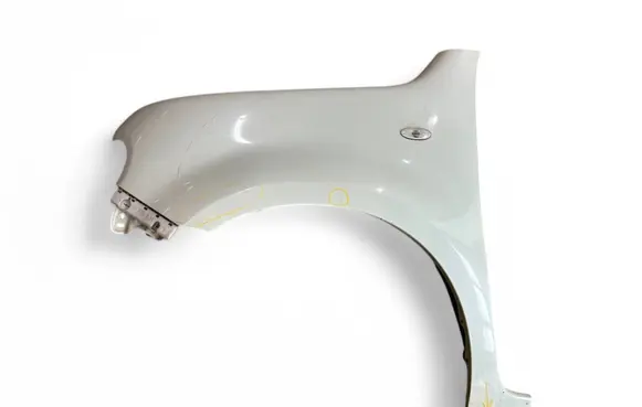 Nissan Cube Z12 Fender F31011FAMA