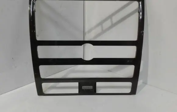 Volkswagen Phaeton Radio/GPS head unit trim 3D0035122A