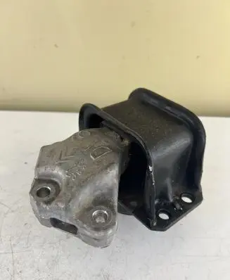 Citroen DS5 Engine mount bracket 1398820267807