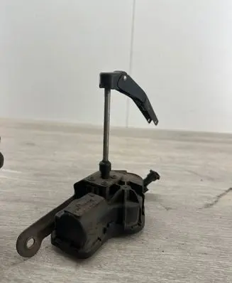 Saab 900 Headlight wiper motor 90264935