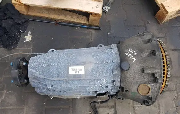 Mercedes-Benz C W204 Automatic gearbox 2042707102IAUTOPI 2042707102 2042704005