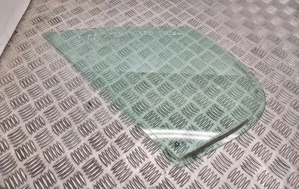 Opel Vivaro Front door vent window glass four-door 43R00049 DOT24AS2M25