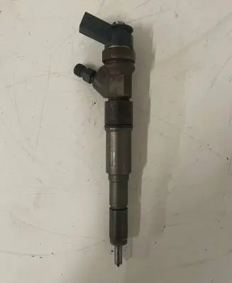 BMW 5 E60 E61 Fuel injector 0445110216 1123