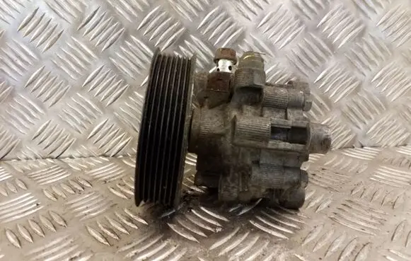 Toyota Camry Power steering pump 66K40873