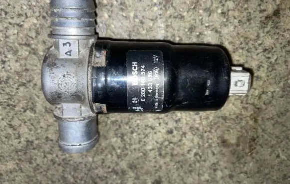 BMW 5 E60 E61 Idle control valve (regulator) 0280140574 1433626