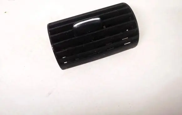 Mercedes-Benz C W203 Dash center air vent grill 4779055 4779-055
